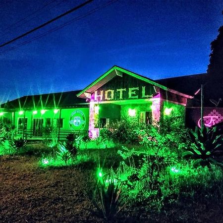 Road House Rota 118 Motorcycle Hotel Alto Paraíso de Goiás Dış mekan fotoğraf