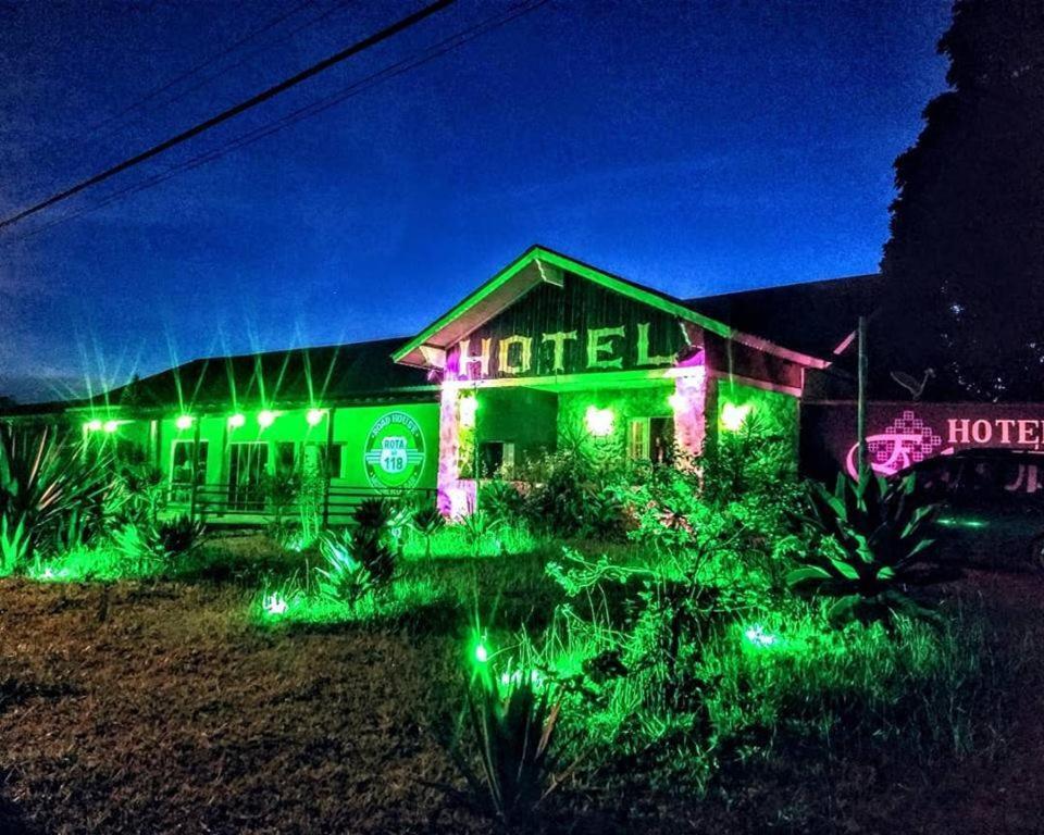Road House Rota 118 Motorcycle Hotel Alto Paraíso de Goiás Dış mekan fotoğraf